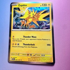 zapdos - 065/167 (holo rare) — pokemon: twilight masquerade